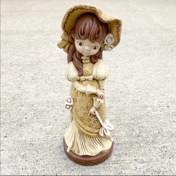 Vintage 70’s girl with hat and umbrella figure southern belle - Picture 2 of 9